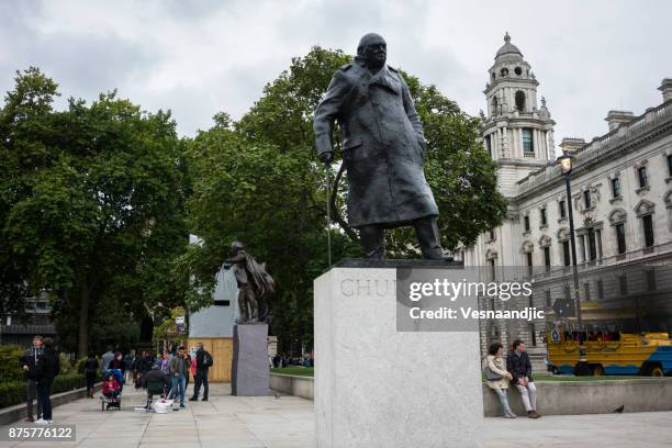 sir winston churchill in london - parliament square stock pictures, royalty-free photos & images