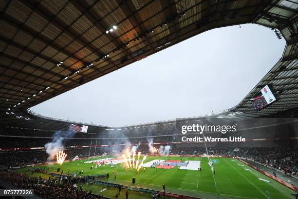 General overview as the players run out prior to the Old Mutual Wealth Series match between England and Australia at Twickenham Stadium on November...