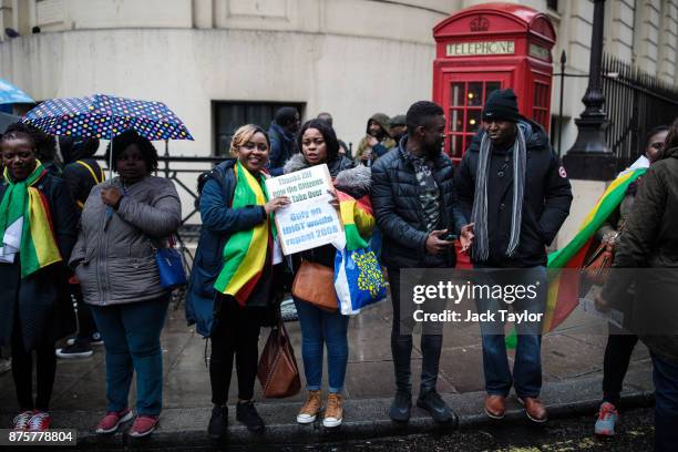 204 Embassy Of Zimbabwe In London Stock Photos, High-Res Pictures, and