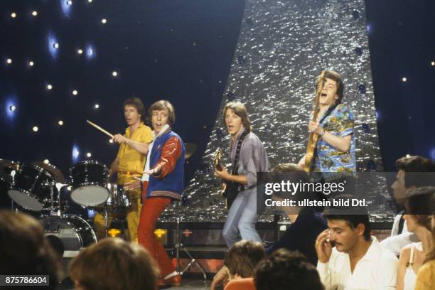 1,755 Racey Stock Photos, High-Res Pictures, and Images - Getty Images