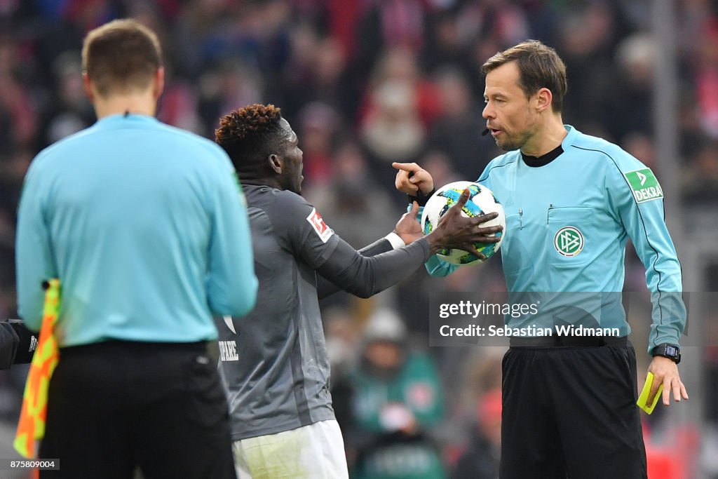 FC Bayern Muenchen v FC Augsburg - Bundesliga