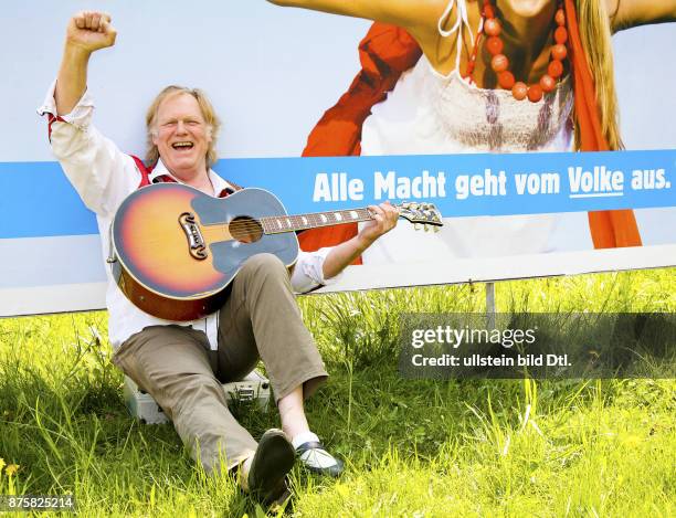 Gunter Gabriel. Tempelhofretter Gabriel produziert Single für den Erhalt des Flughafen Tempelhof