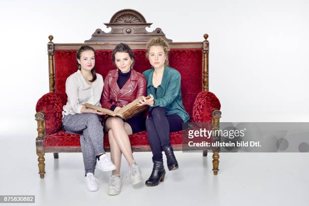 Michelle Barthel ,Ruby O. Fee ,Klara Deutschmann
