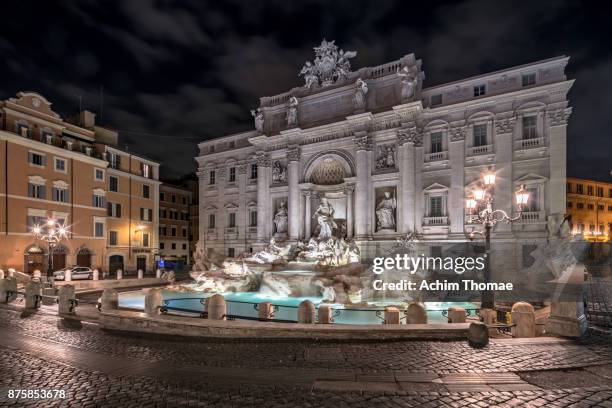 fontana di trevi, rome, italy, europe - trevibrunnen fotografías e imágenes de stock