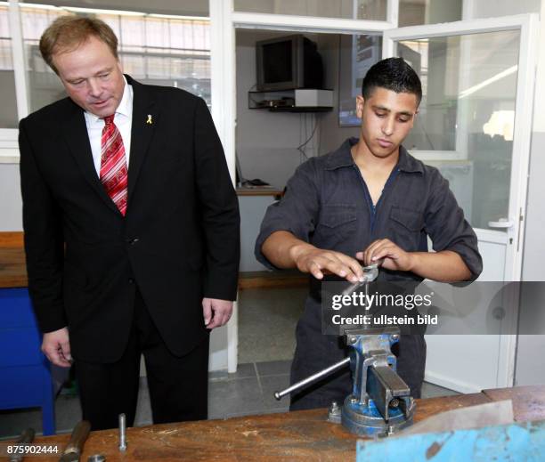 Niebel, Dirk - Politician, FDP, Germany, Federal Minister for Economoc Cooperation and Development - visiting the German Vocational School ISS Atarot...
