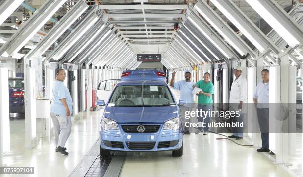 Südafrika, Eastern cape, Port Elizabeth - Autoproduktion bei VW