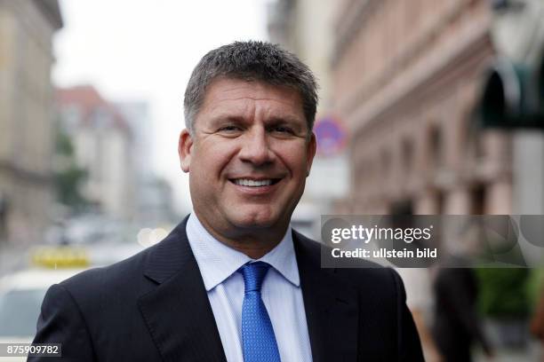 O2 Germany Ceo 193 Telefonica O2 Germany Stock Photos, High-Res Pictures, and Images ...