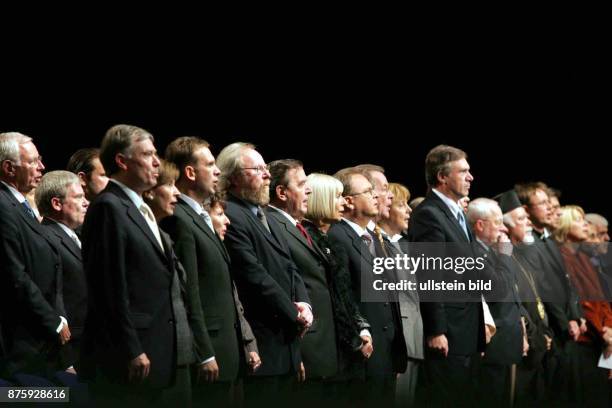 Feierlichkeiten zum Tag der deutschen Einheit, Festveranstaltung in der Messe Erfurt mit Bundespraesident Horst Koehler und Ehefrau Eva Luise,...