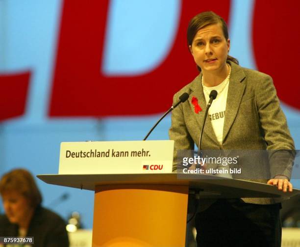 Theologin, Politikerin, CDU, D Bundesvorsitzende des Ring Christlich-Demokratischer Studenten redet auf dem Bundesparteitag der CDU in Leipzig