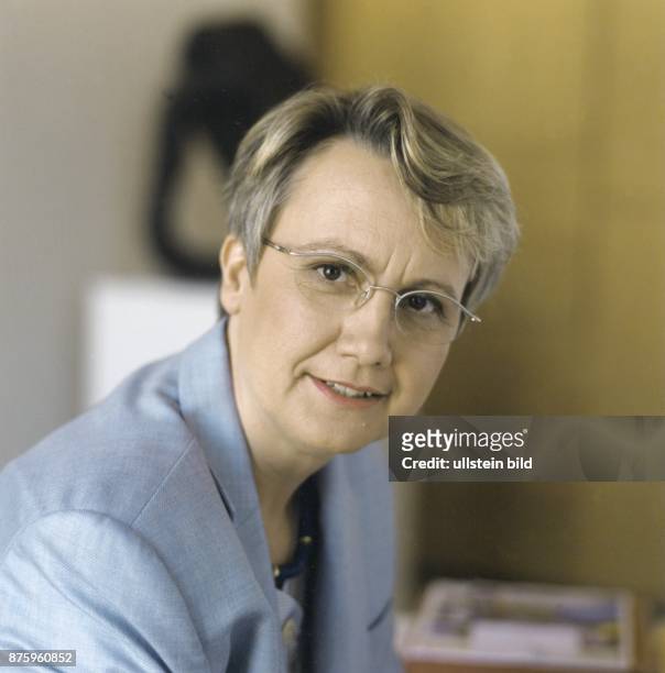 Theologin, Pädagogin, Politikerin, CDU, D stellvertretende Vorsitzende der CDU Porträt - April 2000