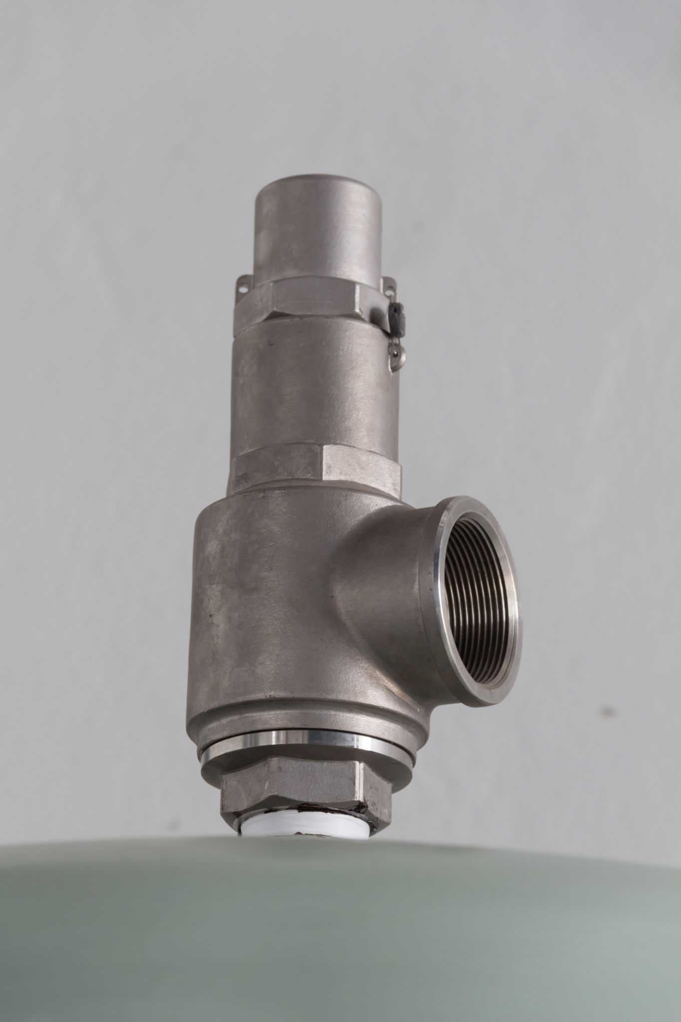 pressure relief valve