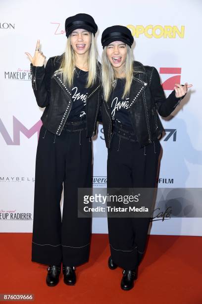 Lisa and Lena attend the Stylorama on November 18, 2017 in Dortmund, Germany.