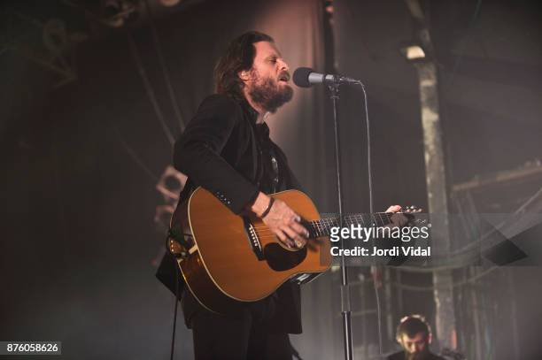 Father John Misty performs on stage at Razzmatazz on November 18, 2017 in Barcelona, Spain.