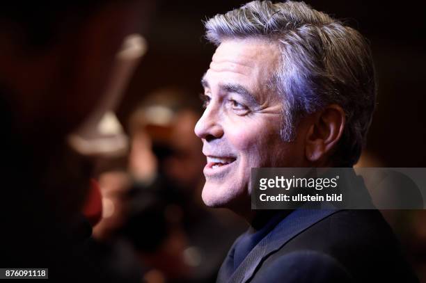 Schauspieler George Clooney während der Premiere des Eröffnungsfilms -Hail, Caesar- anlässlich der 66. Internationalen Filmfestspiele Berlin