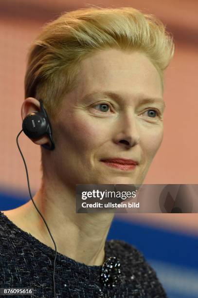 Schauspielerin Tilda Swinton während der Pressekonferenz zum Film -Hail, Caesar- anlässlich der 65. Internationalen Filmfestspiele Berlin