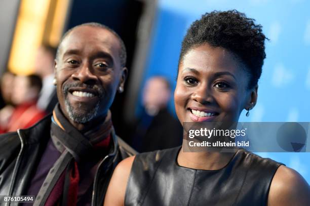 Regisseur Don Cheadle und Schauspielerin Emayatzy Corinealdi während des Photocalls zum Film -MILES AHEAD- anlässlich der 66. Internationalen...