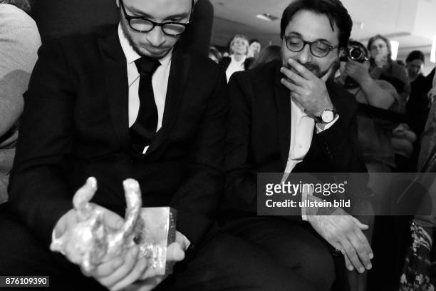 Regisseur Mohamed Ben Attia und Schauspieler Majd Mastoura beim RadioEins Berlinale-Nighttalk zum Abschluss der 66. Internationalen Filmfestspiele...