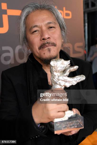 Preisträger Lav Diaz mit dem Silbernen Bären, Alfred Bauer-Preis für den Film A LULLAY TO THE SORROWFUL MYSTERY beim RadioEins Berlinale-Nighttalk...