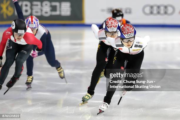 Choi Min-Jeong of South Korea, Shim Suk-Hee of South Korea and Elise Christie of Great Britain compete in Ladies 1000m Final A during the Audi ISU...