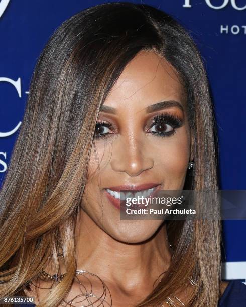 Personality Shaun Robinson attends the 28th annual Talk Of The Town gala at The Beverly Hilton Hotel on November 18, 2017 in Beverly Hills,...