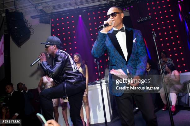 Devoe Singer 50th Birthday Celebration For Ronnie Devoe Photos and Premium High Res ...