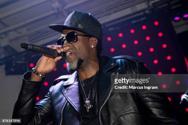 Singer Damion Hall performs onstage during the 50th birthday celebration for Ronnie DeVoe at Revel on November 18, 2017 in Atlanta, Georgia.