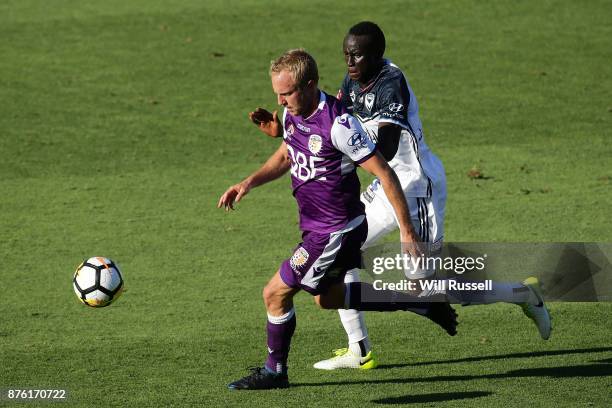 Mitch Nichols of the Glory controls the ball during the round seven A-League match between Perth Glory and Melbourne Victory at nib Stadium on...