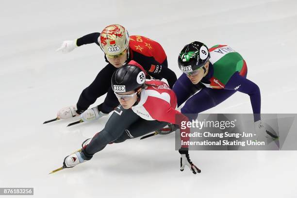 Jamie Macdonald of Canada, Yutong Han of China and Arianna Fontana of Italy compete in the Ladies 1000m Quarterfinals during during the Audi ISU...