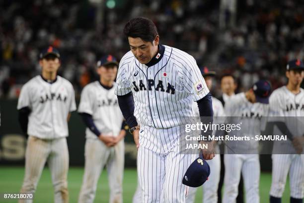 Head coach Atsunori Inaba of Japan bows at the award ceremony after the Eneos Asia Professional Baseball Championship 2017 final game between Japan...