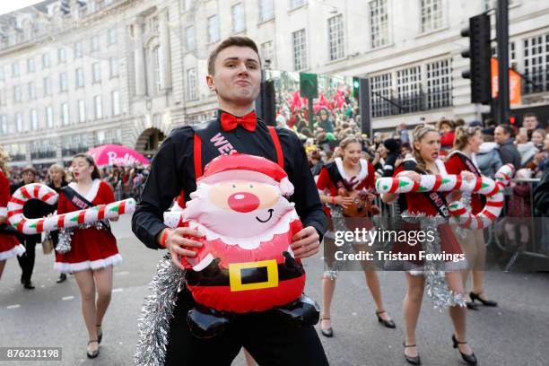 LondonÕs Regent Street was transformed into a festive wonderland today as over 800,000 revellers enjoyed the Hamleys annual Christmas Toy Parade. Now...