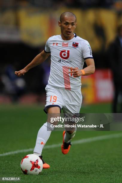 Ryo Okui of Omiya Ardija in action during the J.League J1 match between Vegalta Sendai and Omiya Ardija at Yurtec Stadium Sendai on November 18, 2017...