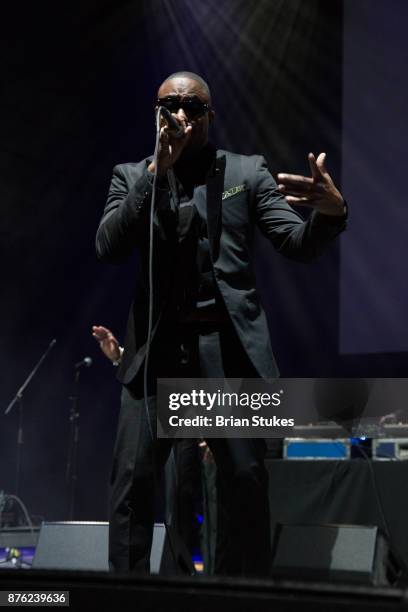 Raheem DeVaughn of R&B duo The Cross Rhodes performs live in concert at The Anthem on November 18, 2017 in Washington, DC.