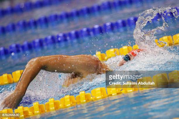 Sarah Sjostrom of Sweden competes in the women's 200m Freestyle final during the FINA Swimming World Cup at OCBC Aquatic Centre on November 19, 2017...