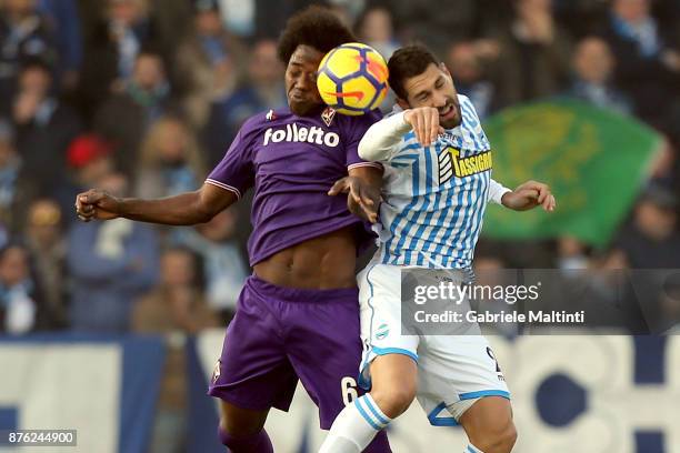 Marco Borriello of Spal battles for the ball with Carlos Sanchez of ACF Fiorentina during the Serie A match between Spal and ACF Fiorentina at Stadio...