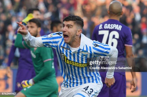 Alberto Paloschi of Spal celebrates after scoring the opening goal during the Serie A match between Spal and ACF Fiorentina at Stadio Paolo Mazza on...