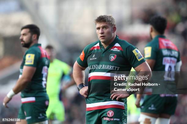 Leicester Tigers' Tom Youngs during the Aviva Premiership match between Leicester Tigers and Sale Sharks at Welford Road on November 19, 2017 in...