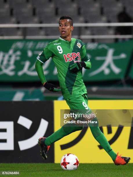 Douglas Vieira of Tokyo Verdy in action during the J.League J2 match between Tokyo Verdy and Tokushima Vortis at Ajinomoto Stadium on November 19,...