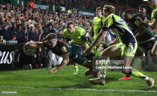 Nick Malouf of Leicester Tigers scores a try during the Aviva Premiership match between Leicester Tigers and Sale Sharks at Welford Road on November...