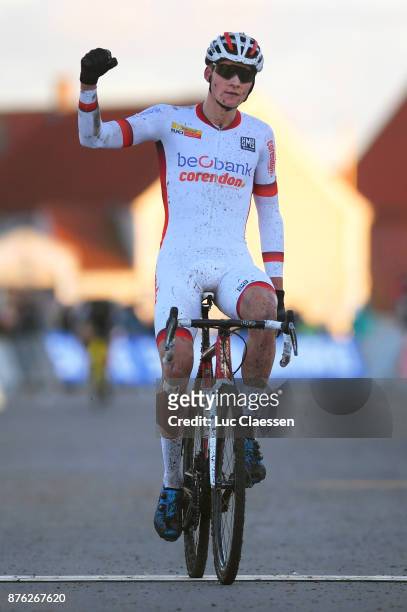 1st WC Bogense 2017 Arrival / Mathieu VAN DER POEL White UCI Cyclocross Leader Jersey / Celebration / World Cup /