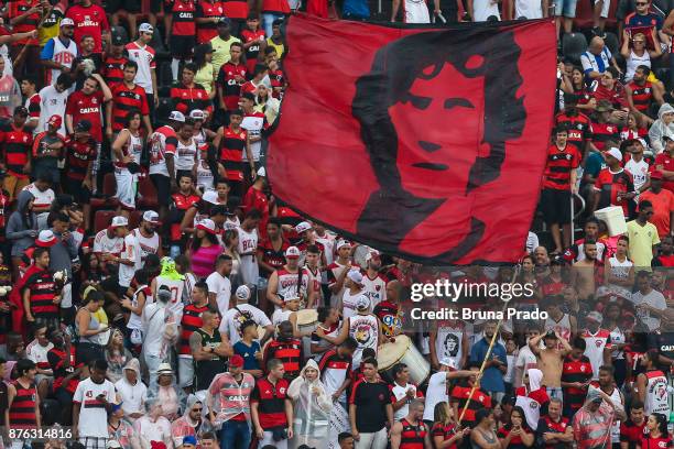 Fans of Flamengo in action during the Brasileirao Series A 2017 match between Flamengo and Corinthians at Ilha do Urubu Stadium on November 19, 2017...