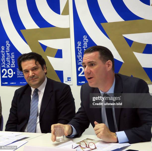 Gideon Joffe , Sänger Andrej Hermlin vl aufgenommen auf der Pressekonferenz zur Vorstellung des Programms der Jüdischen Kulturtage in der Synagoge in...