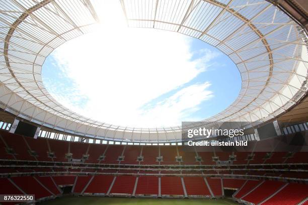 Brasilien, Suedamerika, Stadion Estadio Nacional Mané Garrincha. WM-Vorbereitung, zum Thema Sicherheit, Vorbereitung auf die Fussball WM 2014 und die...