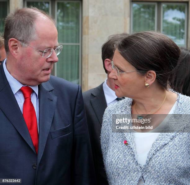 Parteikonvent drei Monate vor der Bundestagswahl mit Kanzlerkandidat Peer Steinbrueck. Steinbrück und Ehefrau Gertrud