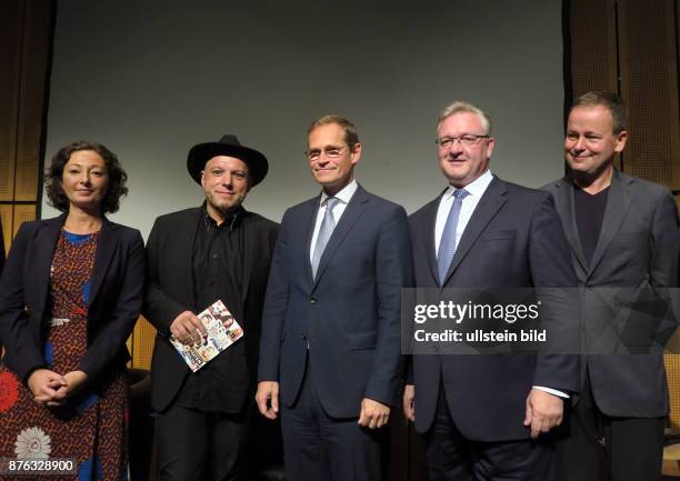 Die Politiker Ramona Pop, Bruno Kramm, Michael Müller, Frank Henkel, Klaus Lederer vl aufgenommen beim wirtschaftspolitischen Frühstück der IHK in...