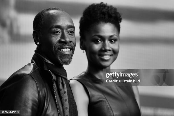 Regisseur Don Cheadle und Schauspielerin Emayatzy Corinealdi während der Pressekonferenz zum Film -Miles Ahead- anlässlich der 66. Internationalen...