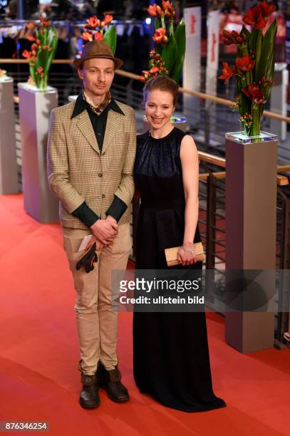 Regisseure Dietrich und Anna Brüggemann während der Premiere des Eröffnungsfilms -Hail, Caesar- anlässlich der 66. Internationalen Filmfestspiele...