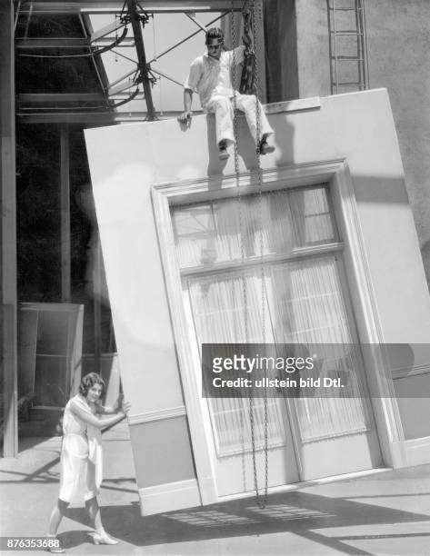 Hollywood film studio, actress and singer Lillian Roth and film set