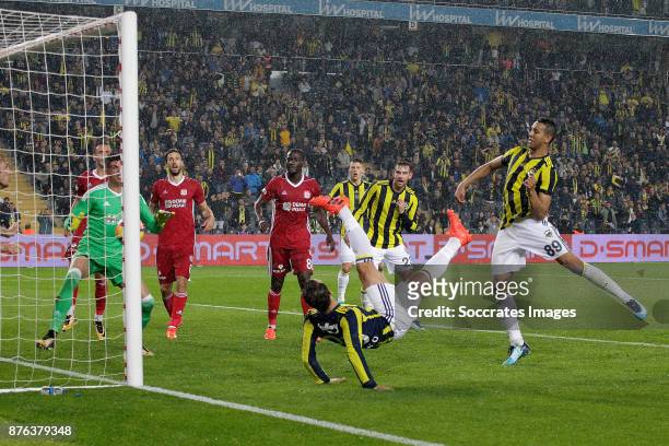 Roberto Soldado of Fenerbahce scores the third goal to make it 2-1 during the Turkish Super lig match between Fenerbahce v Sivasspor at the Sukru...