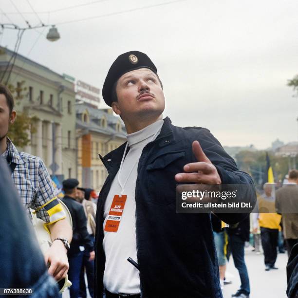 Demonstrant beim Millionenmarsch in Moskau