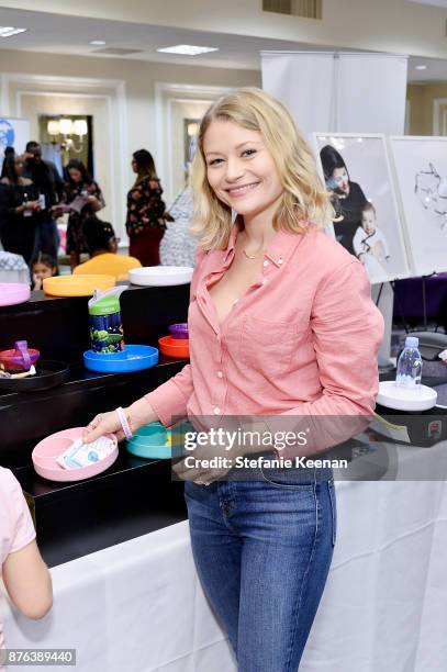 Emilie de Ravin attends Diono Presents Inaugural A Day of Thanks and Giving Event at The Beverly Hilton Hotel on November 19, 2017 in Beverly Hills,...